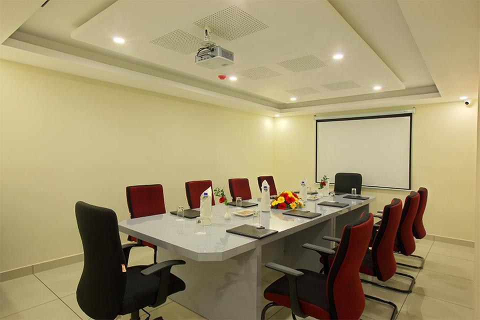 Lumbini Supreme Otel Thrissur Dış mekan fotoğraf