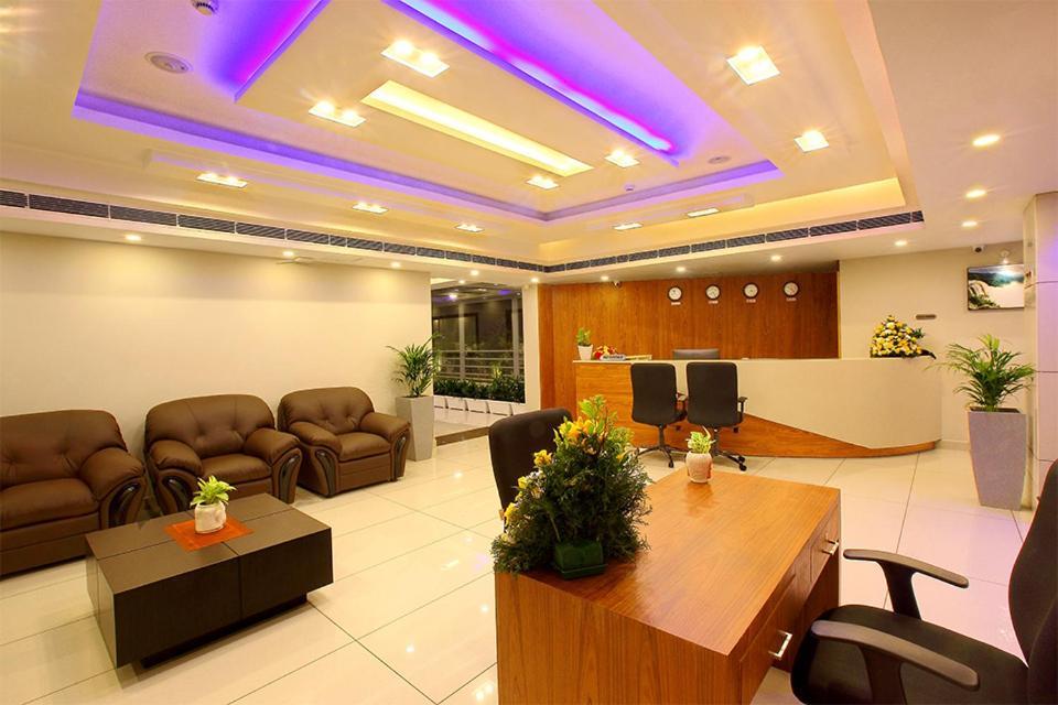 Lumbini Supreme Otel Thrissur Dış mekan fotoğraf